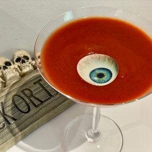 Edible eyeball drink toppers - precut Halloween wafer toppers