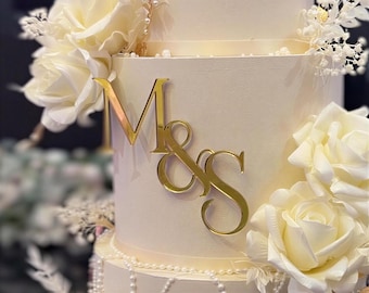 Initials Cake Charm, Custom Couple Monogram for Wedding Cake Tiers, Acrylic Gold Mirror or 90+ Colours, No Stick Cake Decoration