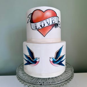 Love Tattoo Herz und Schwalben essbare Tortenfiguren Set Oblate Karte - Essbare Torten Dekoration für Hochzeit Verlobung