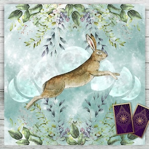 Tovaglia per altare dei Tarocchi con Luna, Lepre e Fiori. Decorazione primaverile per Streghe Wicca di Ostara. Lettura di Tarocchi e Oracoli. Tappetino per Tarocchi in Velluto.
