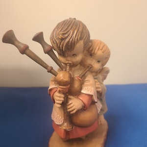 Anri Woodcarving - The Helper