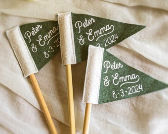 SET of WEDDING Favor Pennants | Centerpiece, Table Decoration and Unique Send-Off Idea | Gift for Guests | Place Setting Decor