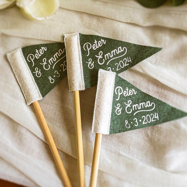 SET of WEDDING Favor Pennants | Centerpiece, Table Decoration and Unique Send-Off Idea | Gift for Guests | Place Setting Decor