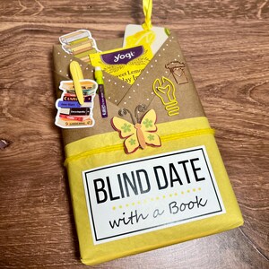 Blind Date With a Book | Book Lovers | Bookish - Etsy