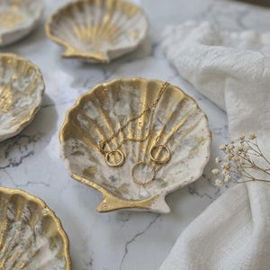 Handmade Scallop Shell Tray | Gold Marble Effect Trinket Dish