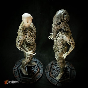The Engineer – 21” Hand-Painted Statue | Prometheus-Inspired Alien Resin Figure (Helmet or Head Version)