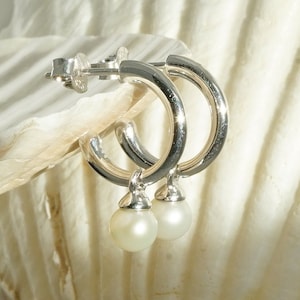 925 Sterling Silver Hoop and Pearl Drop, Rhodium Plated Round Pearl Huggie Hoop Earrings, Pearl Drop Earrings, Modern Hoop with Pearl Dangle