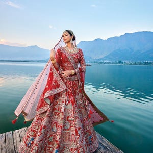 Rote Braut Original Lehenga Choli in Seide mit Khatli Stickerei Schwere Arbeit | Braut Lehenga Choli / Blusen-Set | Hochzeit Lehenga Choli Set