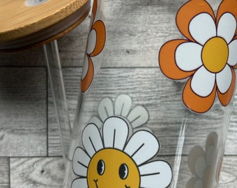 Retro Daisy Tumbler, Iced Coffee Tumbler, Glass Can Tumbler, Gift for Her