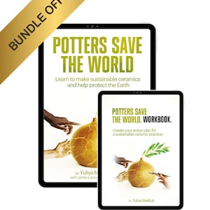 Può includere: Due tablet mostrano il testo "POTTERS SAVE THE WORLD" e "POTTERS SAVE THE WORLD. WORKBOOK." Il primo tablet include il testo "Learn to make sustainable ceramics and help protect the Earth." Il secondo tablet include il testo "Create your action plan for a sustainable ceramic practice."