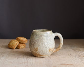 Large beige rustic woodfired coffee mug 650 ml - 22 oz, Primitive Wabi Sabi ceramics, Stoneware anagama handmade pottery, comfy cacao cup,
