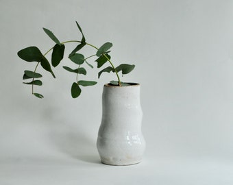 Medium raku pottery vessel vase in Japanese style, Wabi Sabi pottery ceramics, Primitive stoneware table vase, White crackle ikebana vessel