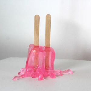 Resin twin popsicle table  art Hot pink. IMPORTANT NOTICE For possible impending TARIFFS please read the disclaimer on the item description.