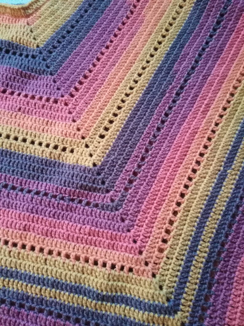 Self-crocheted women/'s poncho made of warm wool