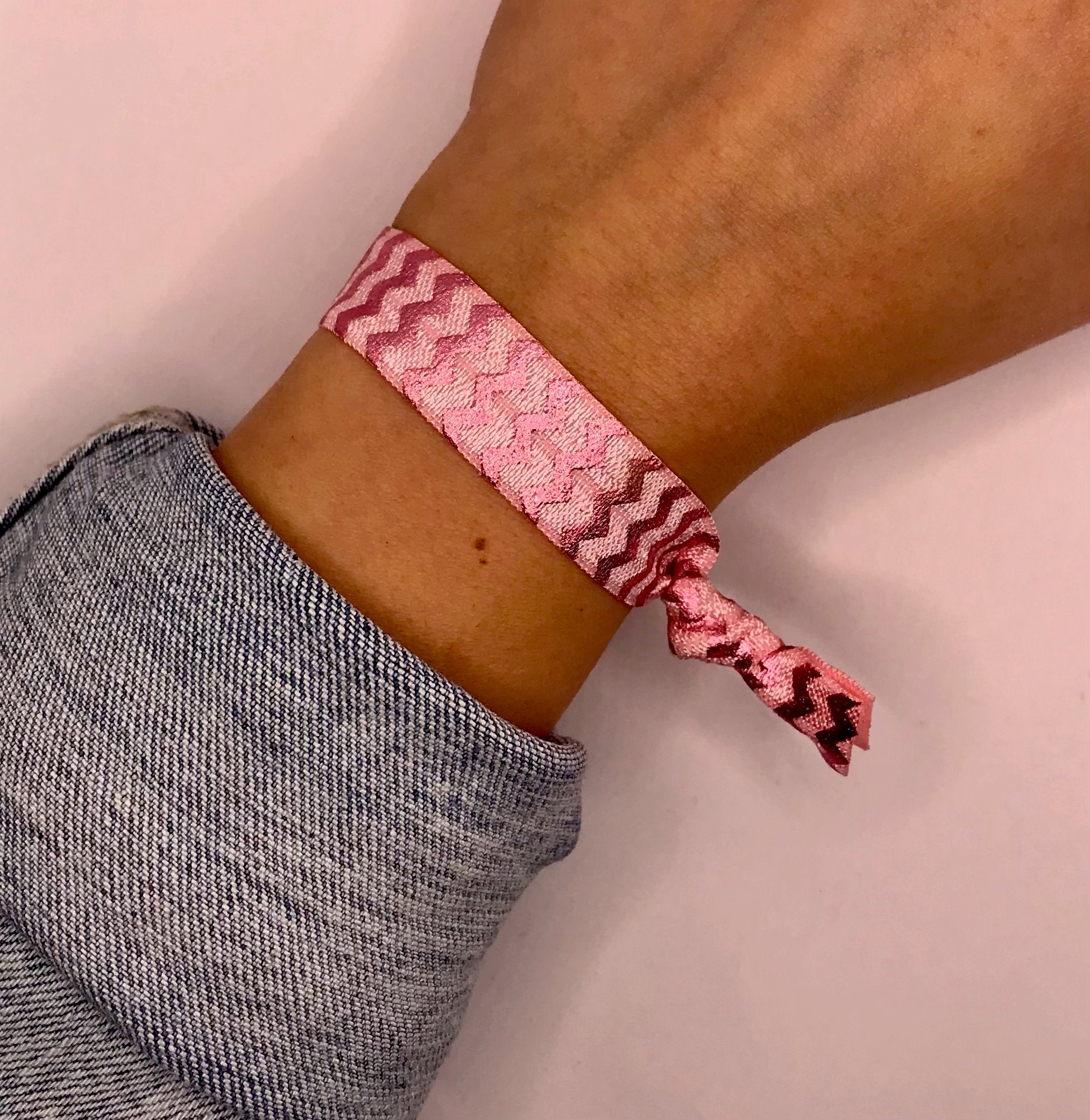 Festival bracelet pink glitter party vibes / elastic hair tie