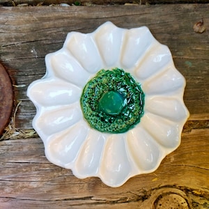 Ceramic palette in the shape of a sunflower and brush rest. for watercolors, acrylics, gouache... Handmade