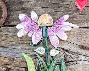 Fleur d'échinacée, faite à la main pour mosaïques ou décoration. Pièces uniques