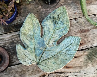 Ceramic fig leaf. Plate, ring or key holder. Handmade. Unique. Special and original gift.