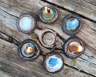 Ensemble de 6 brûleurs de cônes d'encens assortis. Godets pour peinture sur céramique