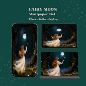 Könnte beinhalten: Ein digitales Hintergrundbild-Set mit dem Titel FAIRY MOON Wallpaper Set Phone Tablet Desktop. Das Bild zeigt eine Person mit langem rotem Haar in einem weißen Kleid in einem dunklen Wald, die einen leuchtenden Zauberstab zum Vollmond hält.