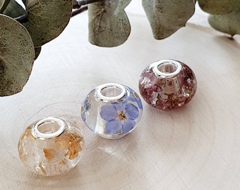 Flower bead charms. European bead charms for pandora style bracelet. Forget me not charm. Resin charms. Charm bracelet.