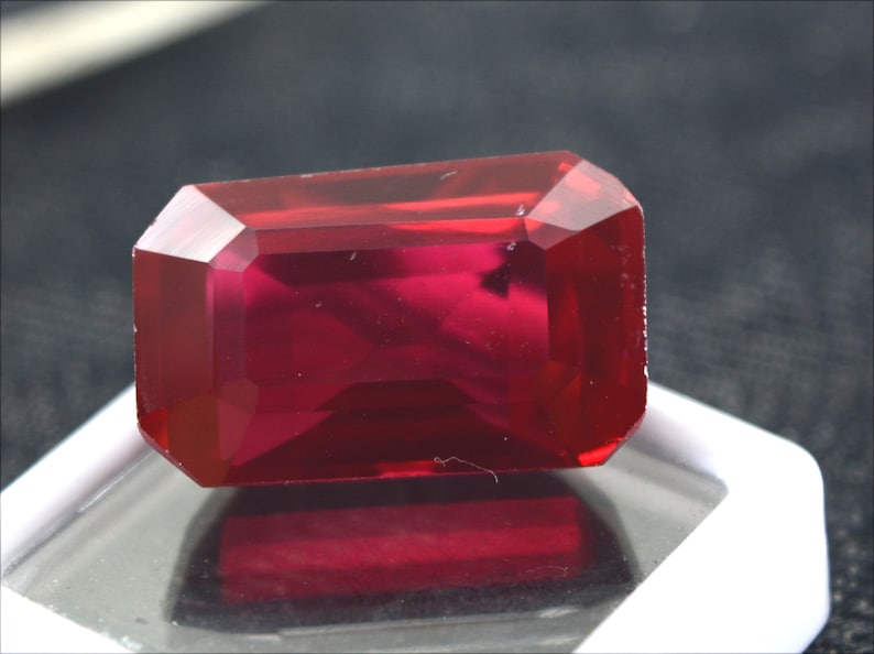 R2103 Certified Natural Calibrated Burma Pigeons Blood Red Ruby Emerald Cut VVS A+Loose Gemstone