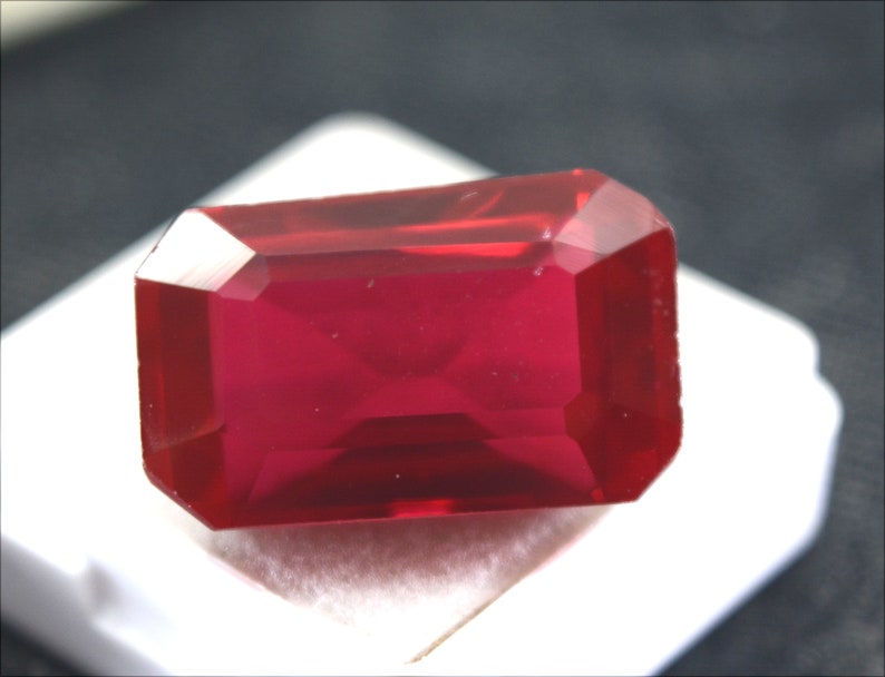 R2103 Certified Natural Calibrated Burma Pigeons Blood Red Ruby Emerald Cut VVS A+Loose Gemstone