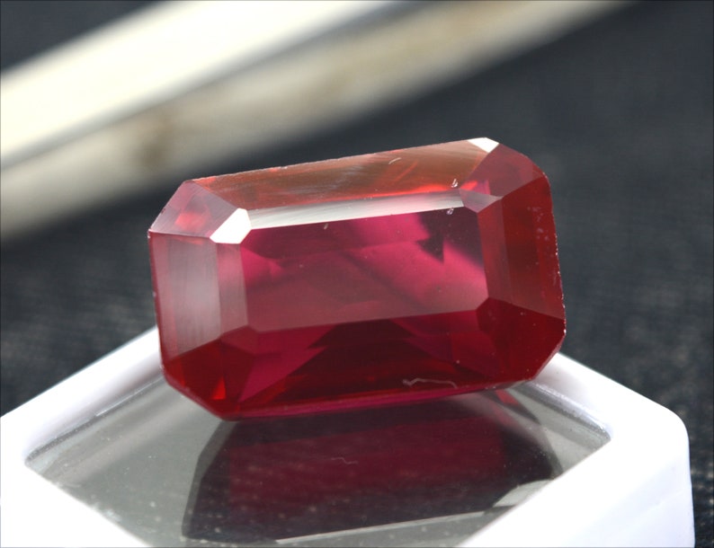 R2103 Certified Natural Calibrated Burma Pigeons Blood Red Ruby Emerald Cut VVS A+Loose Gemstone