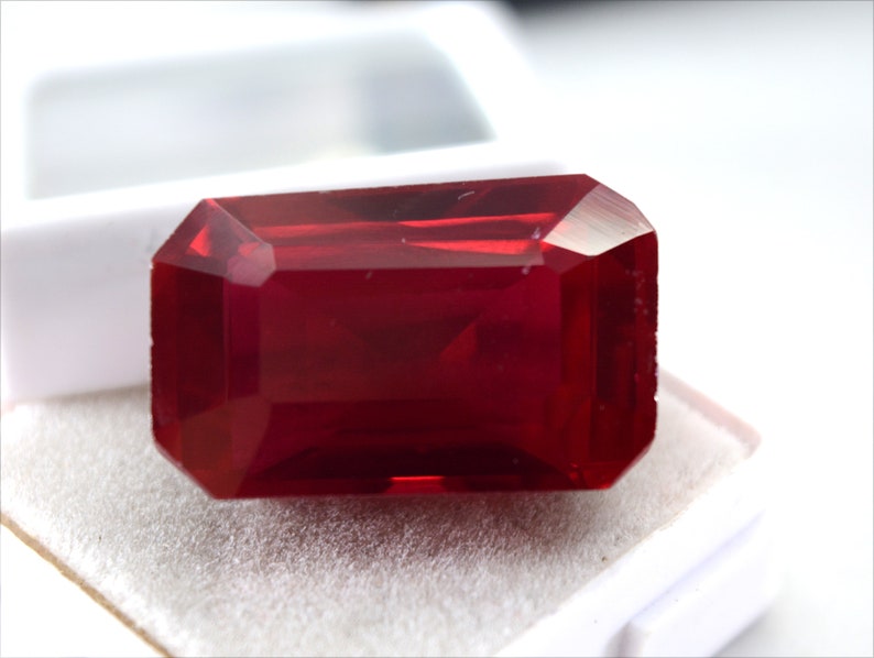 R2103 Certified Natural Calibrated Burma Pigeons Blood Red Ruby Emerald  Cut VVS A+Loose Gemstone