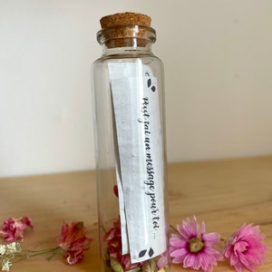 Flasche im Meer. Hochzeitsgeschenk für Gäste. Nachricht für dich. Flasche mit Botschaft