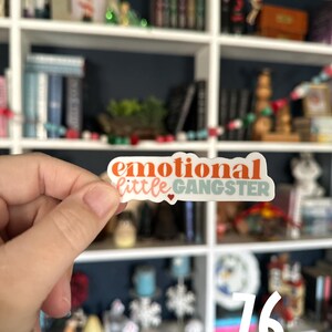 Emotionele kleine gangster, vinylsticker, waterdichte vinyl sticker sticker