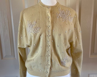 Beautiful vintage embellished women’s cardigan, pale yellow bead details made by Bima Knits size extra small to small pearl like beads lined