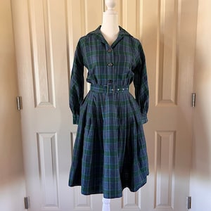 Vintage xxs-XS shirt dress, collard plaid button front green and purple 50s 60s  long sleeve handmade