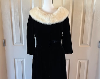 Vintage Black Velvet Dress: I. Magnin Fur Collar Formal Goth Dress, Size Small