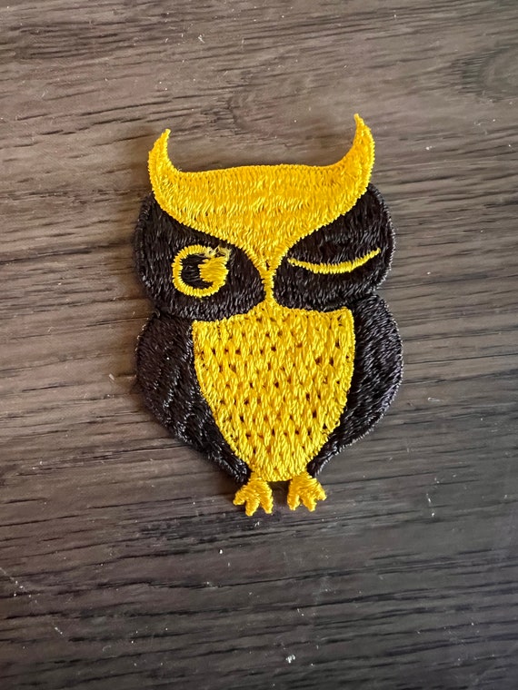 Vintage owl patch 2.75" sew on patch brown yellow… - image 1