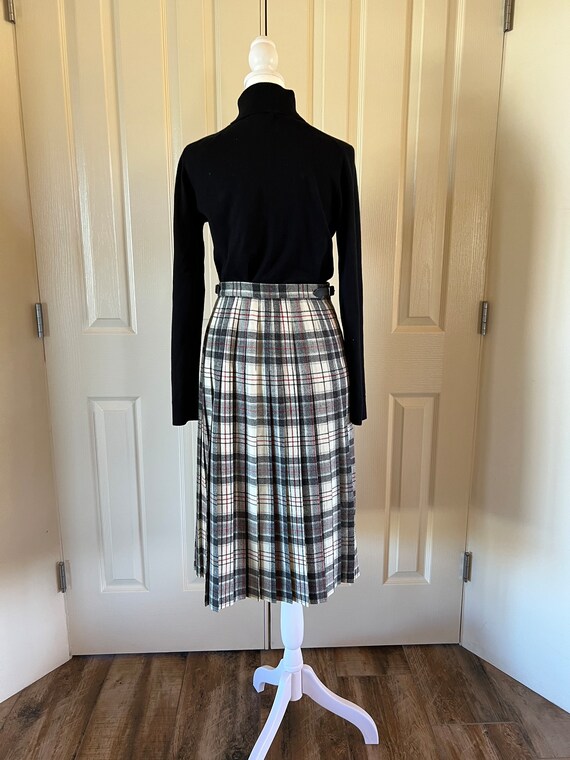 Vintage womens plaid wool skirt, Scottish kilt, s… - image 2