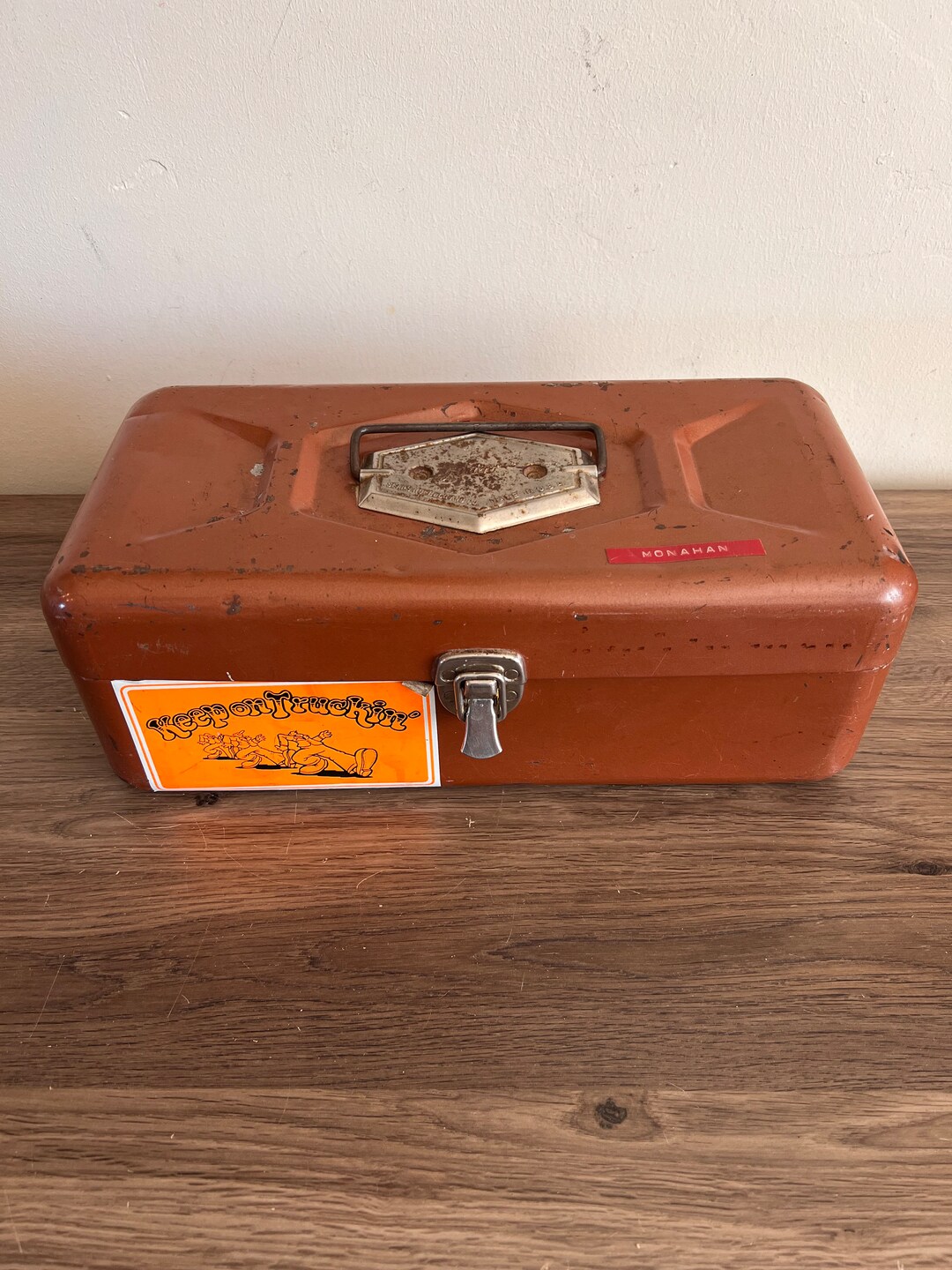 Boîte d'attache vintage en métal JC Higgins avec plateaux