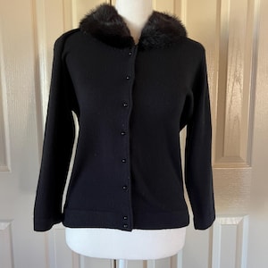 Vintage Womens cardigan black fur collar size small 3/4 sleeves