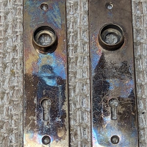 1 7/16&quot; x 5 5/16&quot; Pair Of Antique Cast Brass Door Knob Plates
