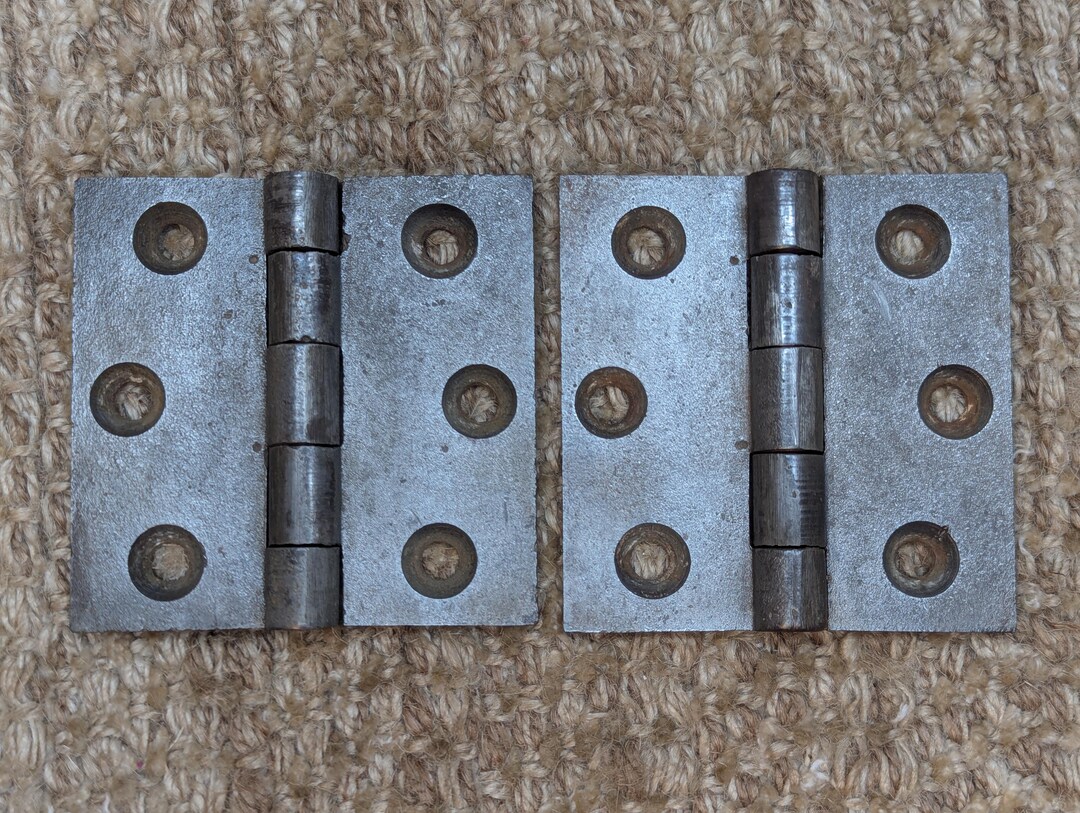 thumbnail image 2 of Ironmongery World Black Antique Cast Iron Butt Door Hinges With Screws – IMW83964 2 of 6