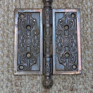 Cerniera antica con punta a sfera in ghisa &quot;Arabian&quot; Russell & Erwin da 4&quot; x 4&quot;, circa 1897