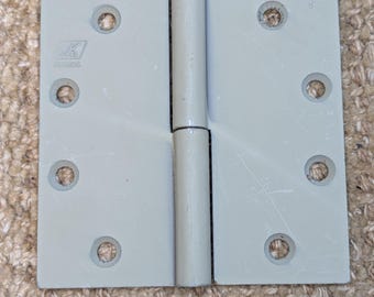 Charnière de porte McKinney, gauche, relevable, 4 1/2 po. x 4 1/2 po.