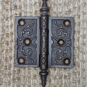 3 1/2&quot; x 3&quot; Antique Decorative Cast Iron Steeple Tip Hinge