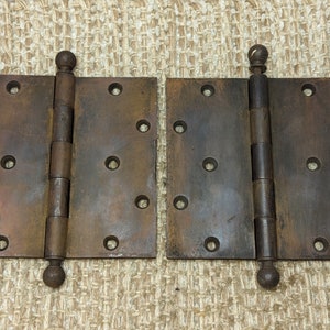 5 1/2&quot; x 5 1/2&quot; Pair Of Antique Y & T Bronze or Brass Ball Tip Door Hinge Door Hardware