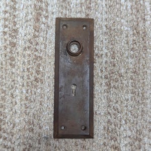 Deurknopplaat van antiek staal, 2 1/4" x 7".
