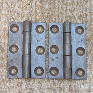 Par de dobradiças de ferro fundido antigo de 2 1/16&quot; x 3 3/16&quot; para porta
