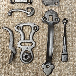 Antique Early Cast Iron Thumb Latch Door Handle Set