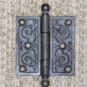3 1/2&quot; x 3 1/2&quot; Antique Decorative Cast Iron Ball Tip Hinge