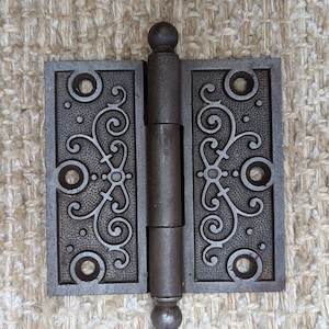 3 1/2&quot; x 3 1/2&quot; Antique Decorative Cast Iron Ball Tip Hinge