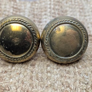 Antique Decorative Brass 2 1/8&quot; Door Knobs & Rosettes